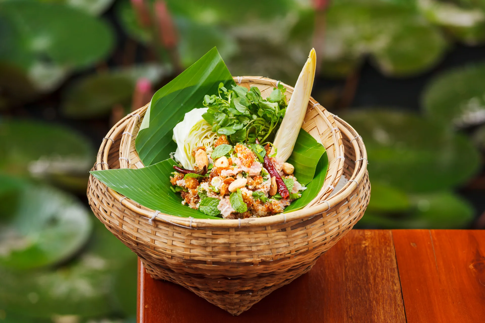 ແໜມເຂົ້າ - Neam Khao